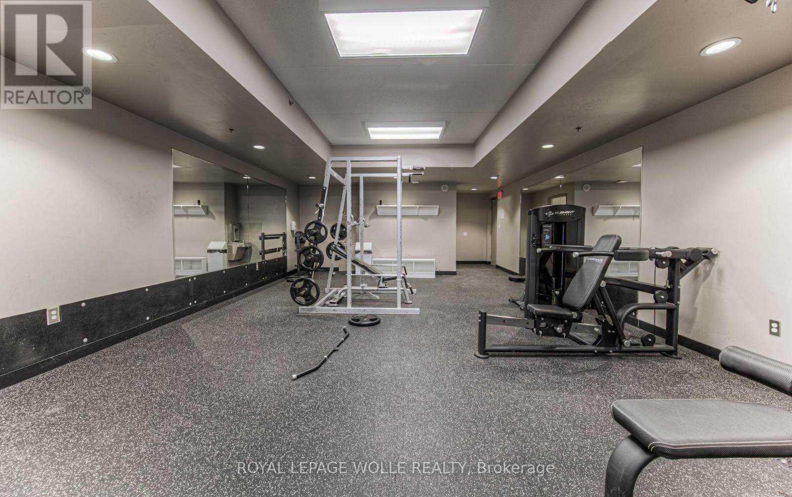 












401 - 8 HICKORY STREET W

,
Waterloo,




Ontario
N2L3H6

