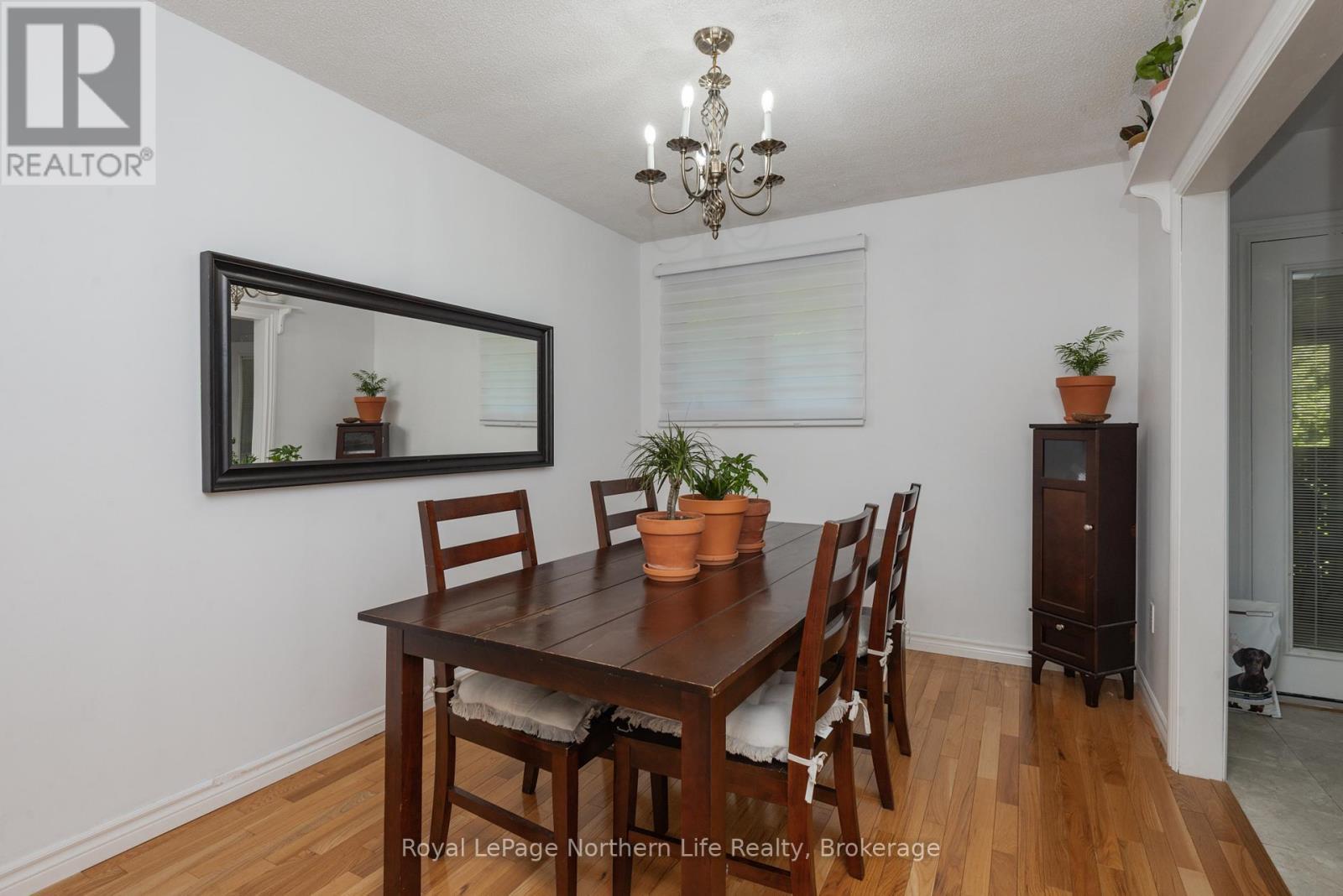 












10 MASSEY DRIVE

,
North Bay (Ferris),




Ontario
P1A3Y4

