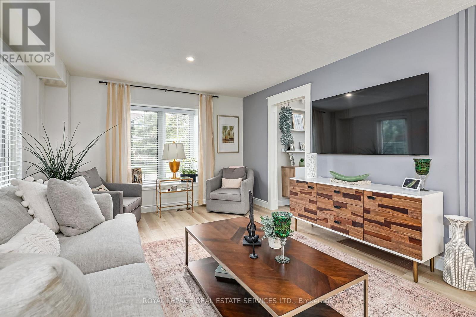 












78 CONNOR AVENUE

,
Collingwood,




Ontario
L9Y5L2

