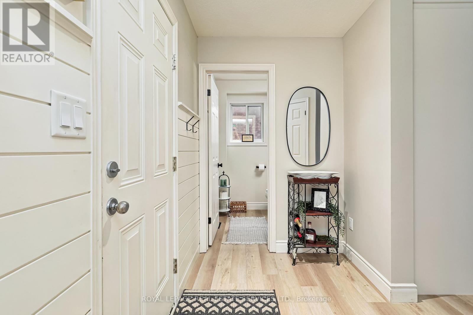 












78 CONNOR AVENUE

,
Collingwood,




Ontario
L9Y5L2


