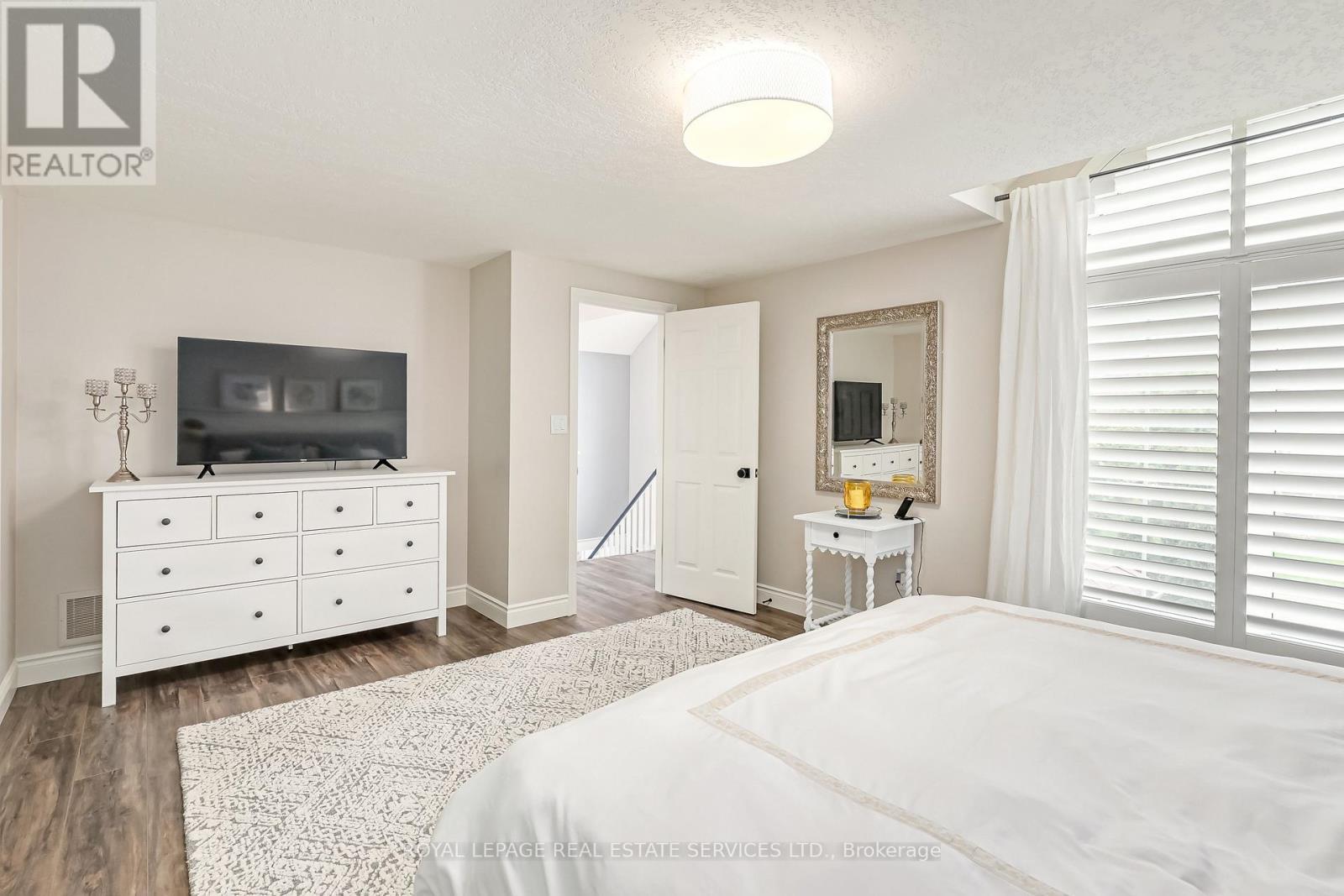 












78 CONNOR AVENUE

,
Collingwood,




Ontario
L9Y5L2

