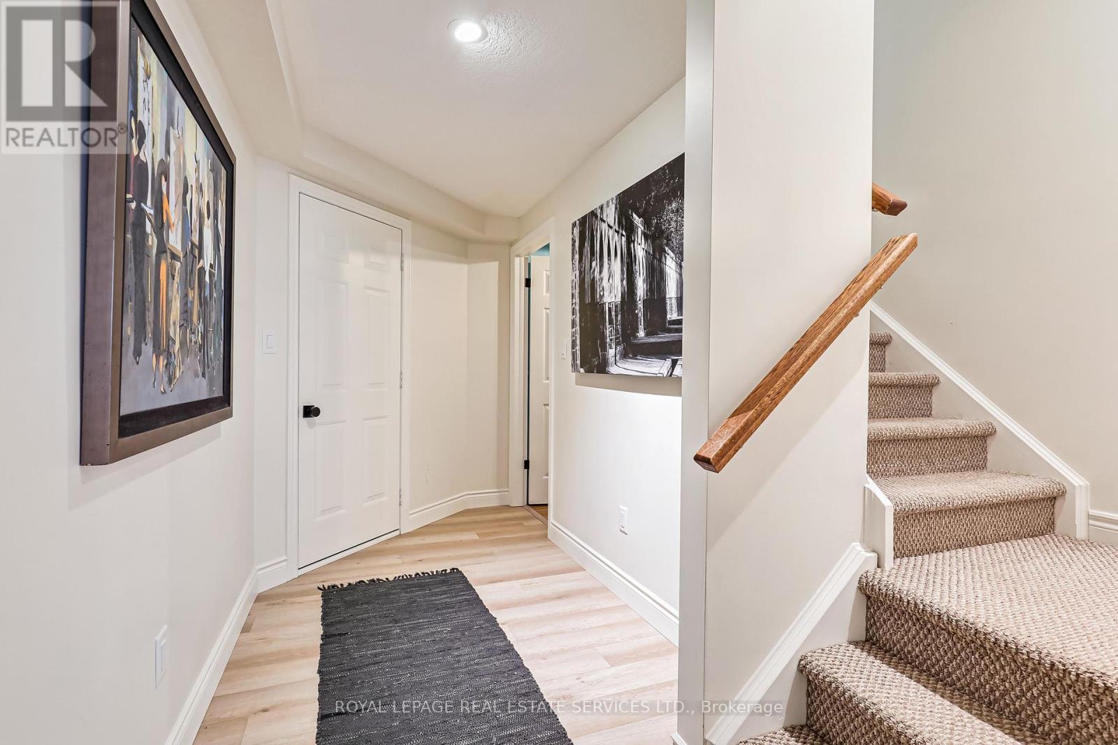 












78 CONNOR AVENUE

,
Collingwood,




Ontario
L9Y5L2

