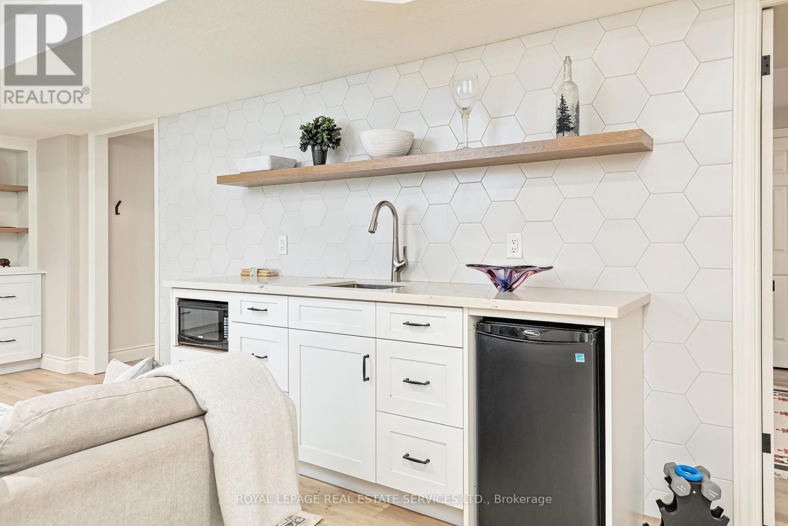 












78 CONNOR AVENUE

,
Collingwood,




Ontario
L9Y5L2

