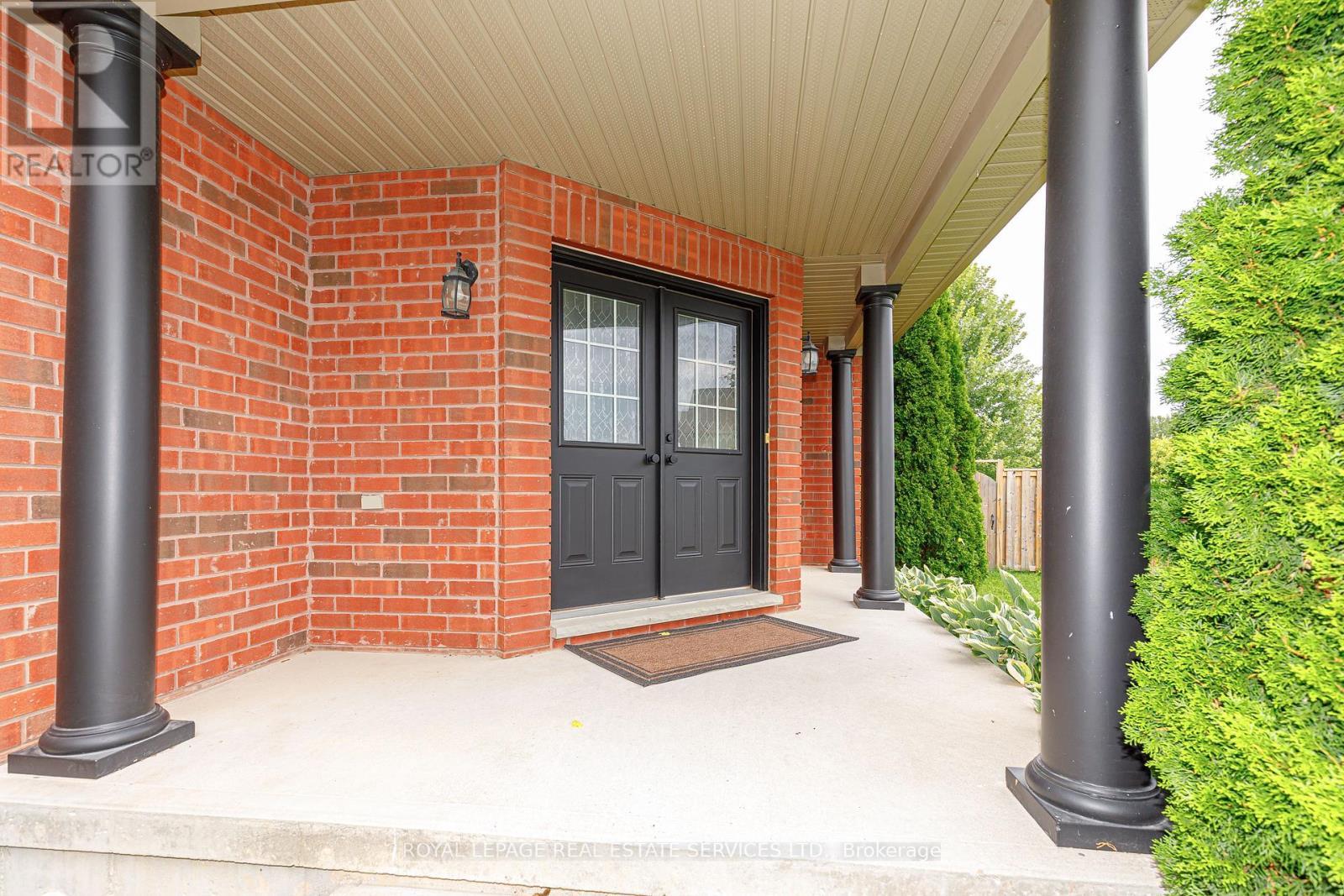 












78 CONNOR AVENUE

,
Collingwood,




Ontario
L9Y5L2

