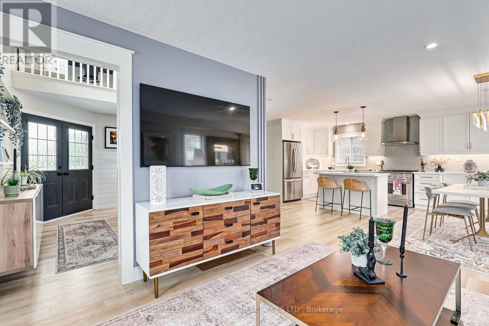 












78 CONNOR AVENUE

,
Collingwood,




Ontario
L9Y5L2

