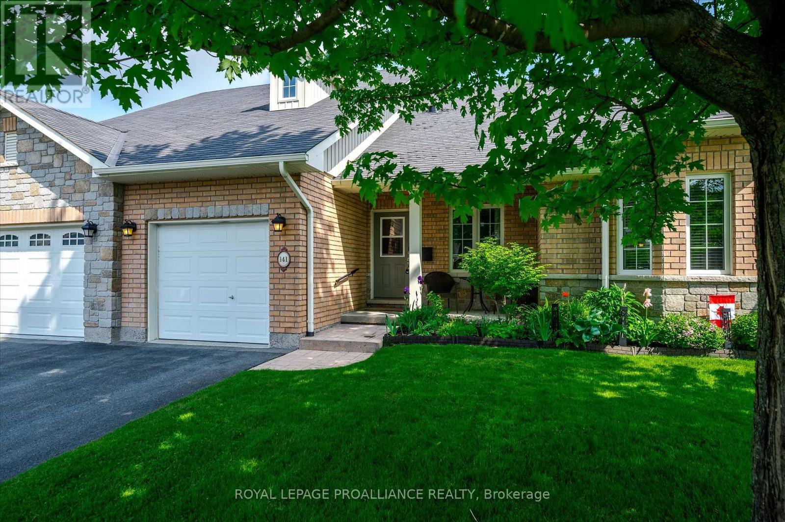 












141 VILLAGE CRESCENT

,
Peterborough West (South),




Ontario
K9J0A9

