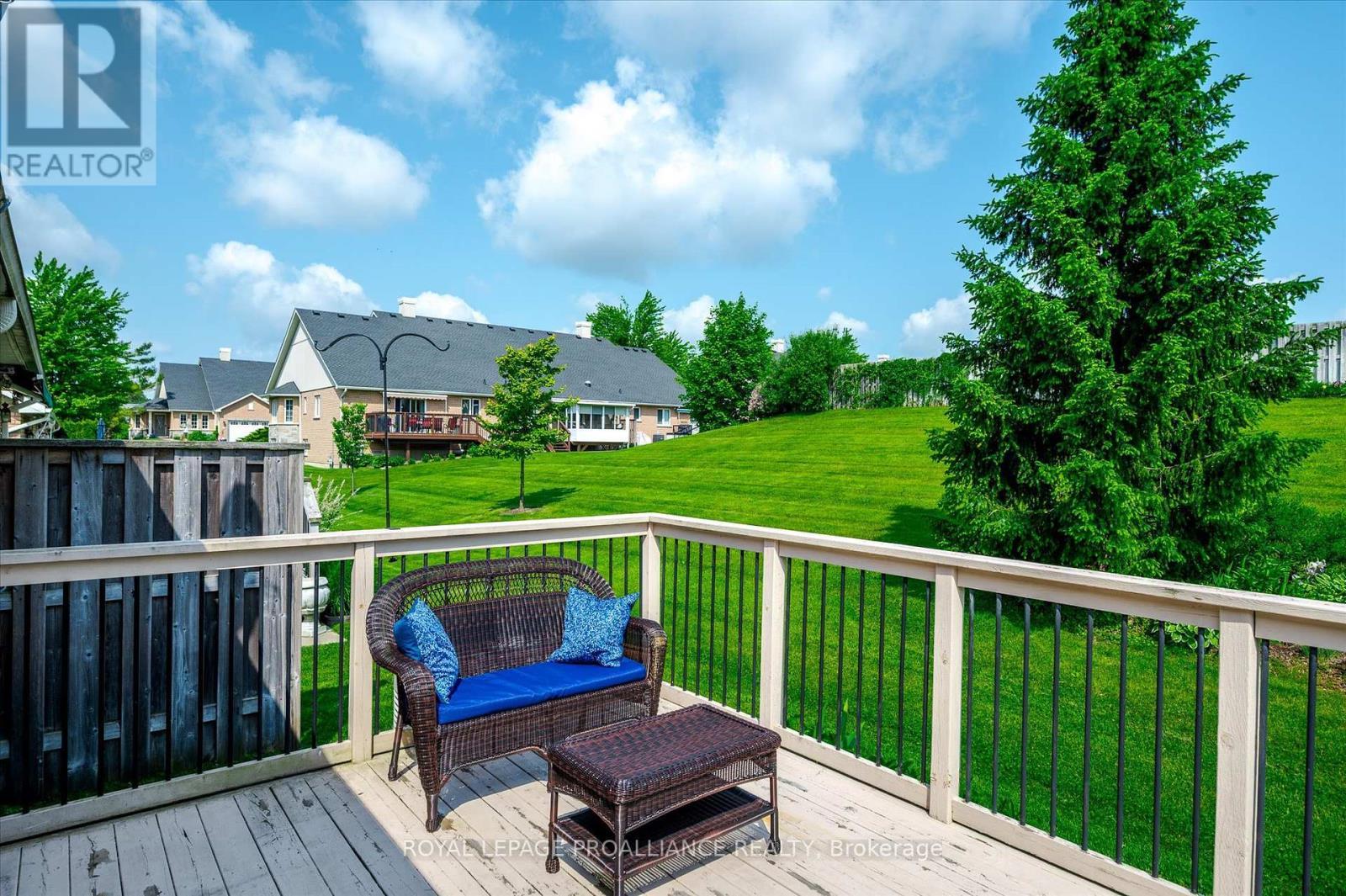 












141 VILLAGE CRESCENT

,
Peterborough West (South),




Ontario
K9J0A9

