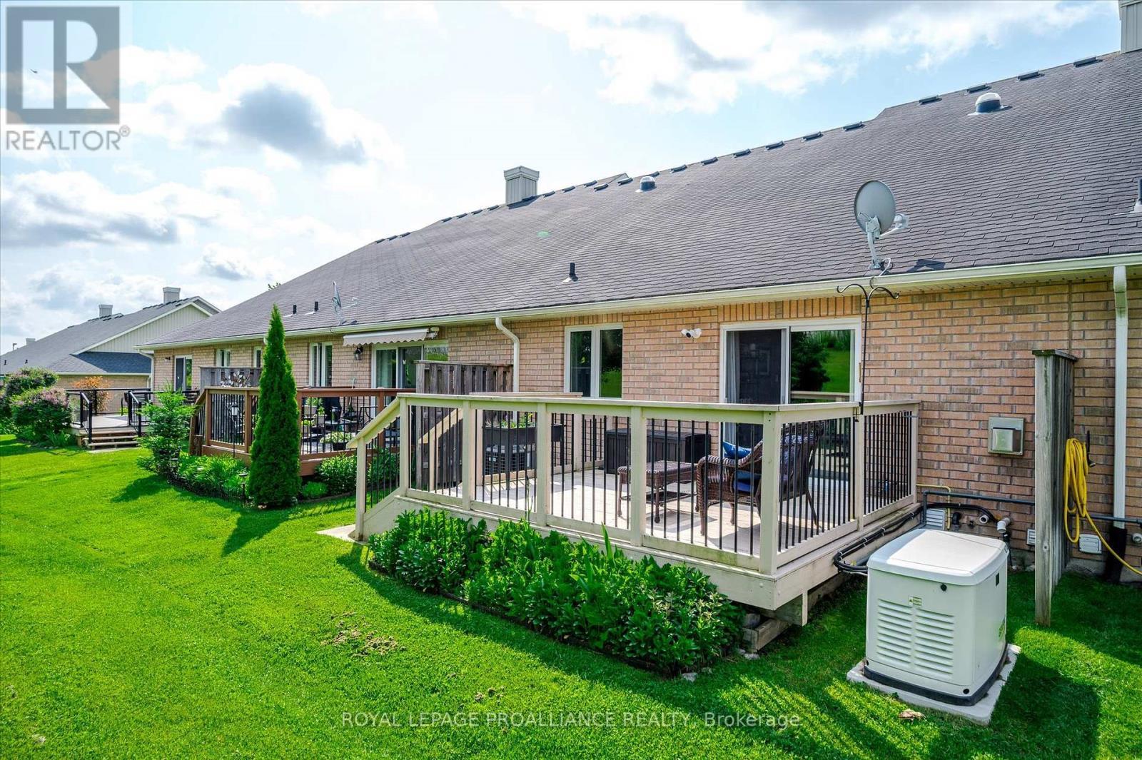 












141 VILLAGE CRESCENT

,
Peterborough West (South),




Ontario
K9J0A9

