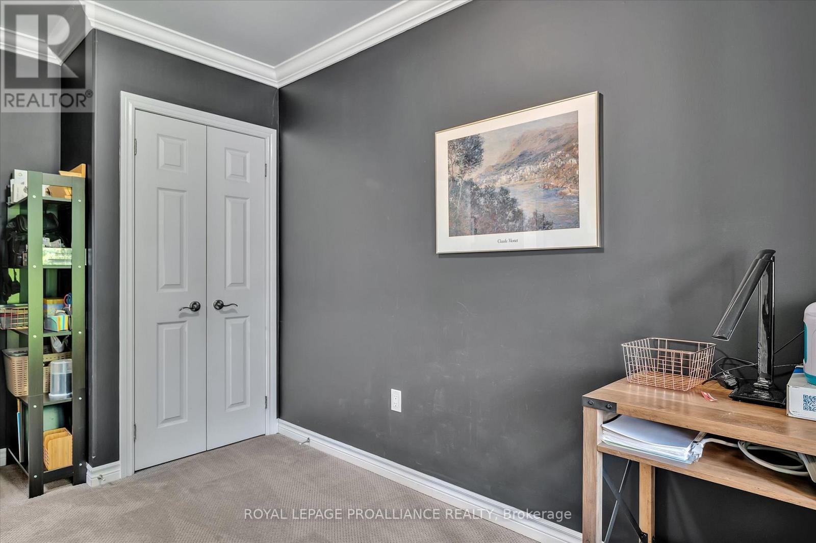 












141 VILLAGE CRESCENT

,
Peterborough West (South),




Ontario
K9J0A9

