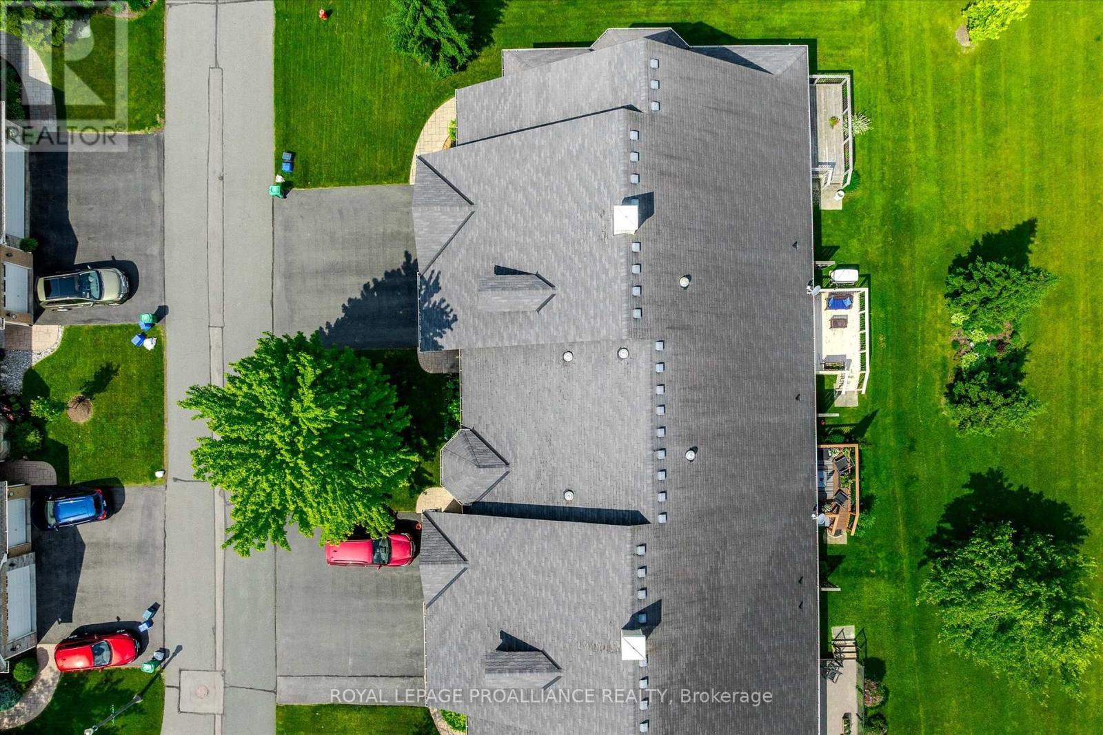 












141 VILLAGE CRESCENT

,
Peterborough West (South),




Ontario
K9J0A9

