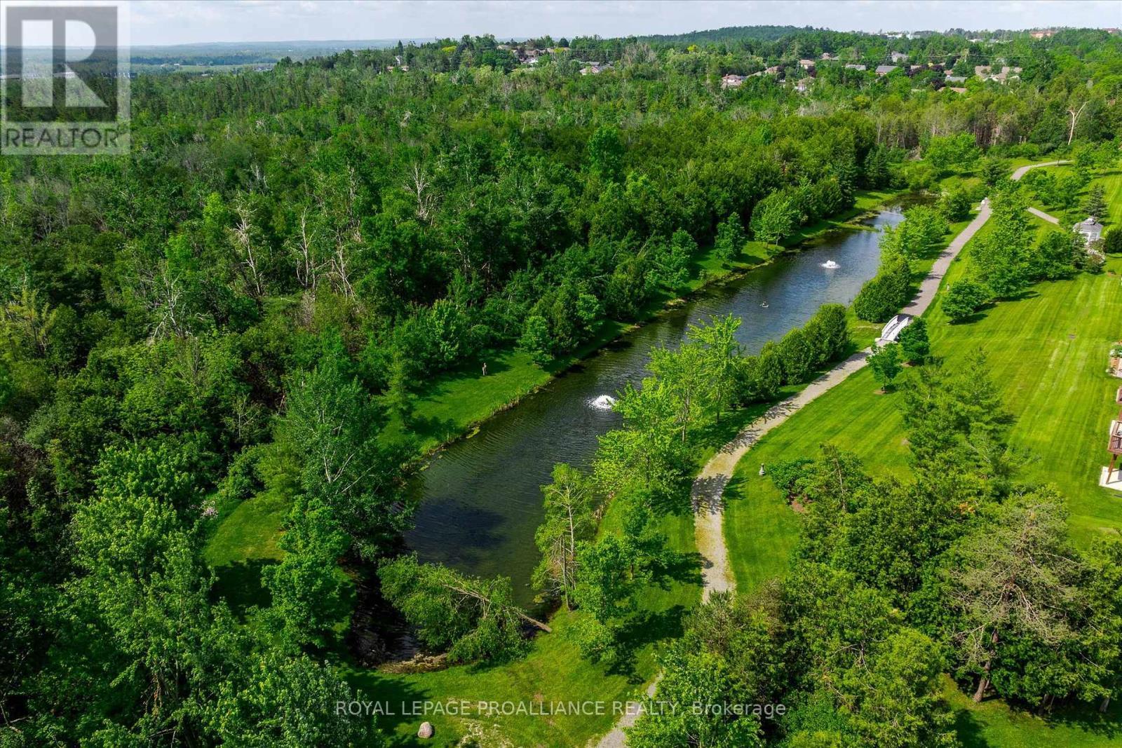 












141 VILLAGE CRESCENT

,
Peterborough West (South),




Ontario
K9J0A9

