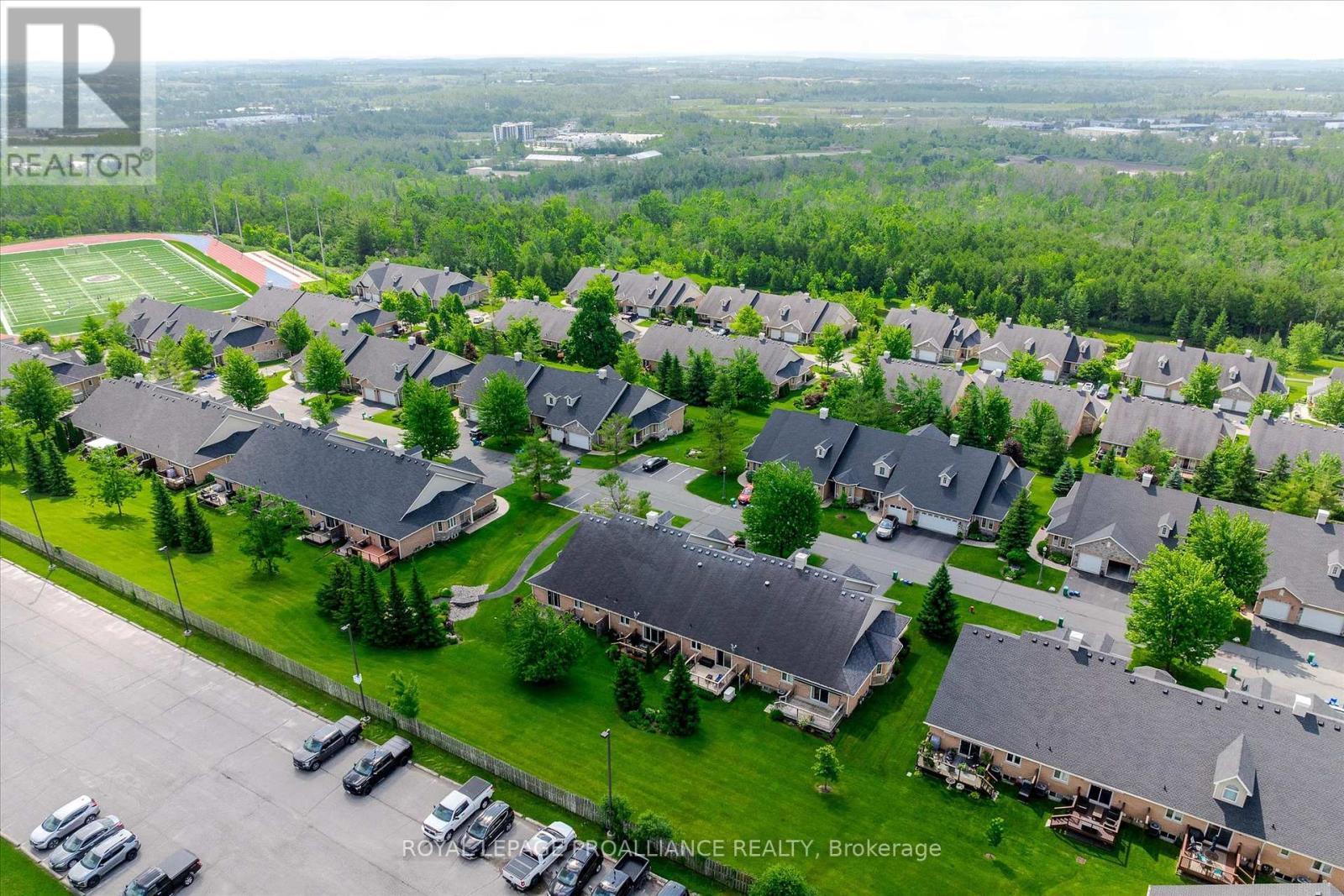 












141 VILLAGE CRESCENT

,
Peterborough West (South),




Ontario
K9J0A9

