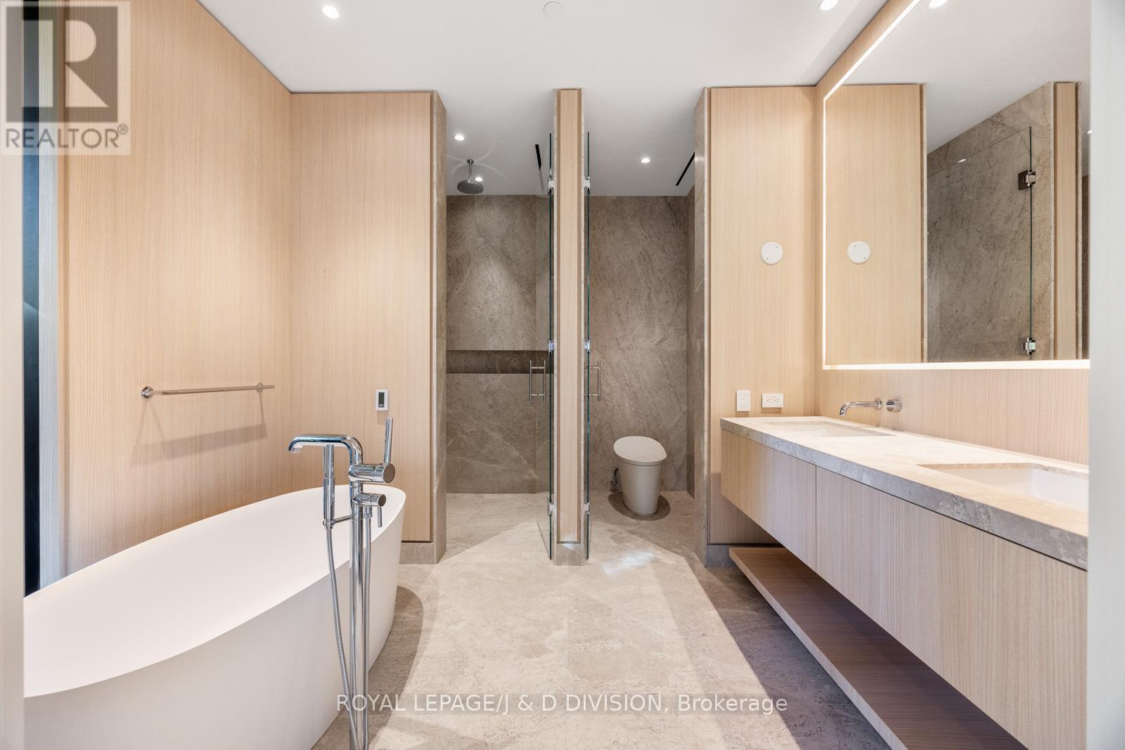 












105 - 7 DALE AVENUE

,
Toronto,




Ontario
M4W1K2

