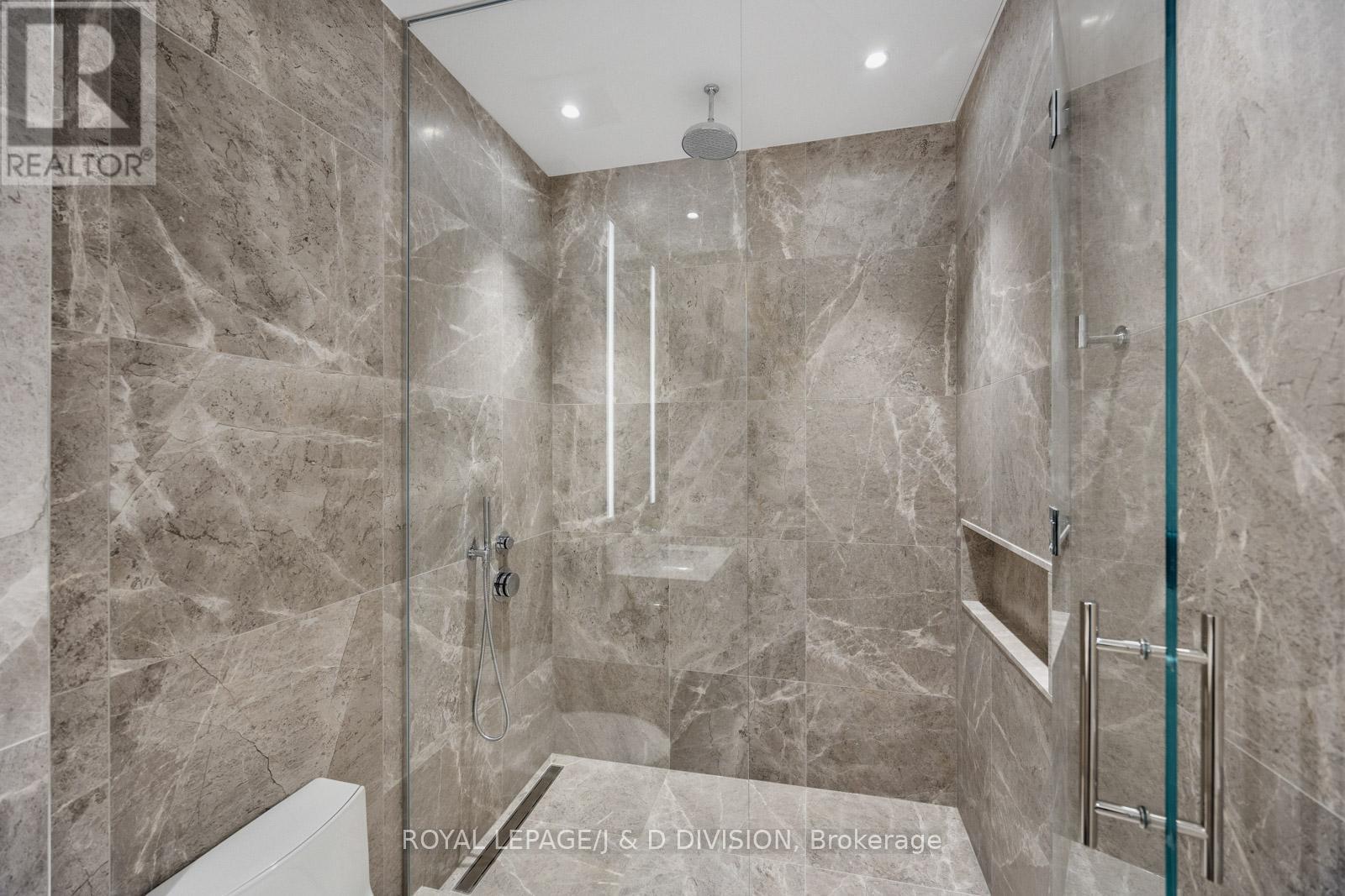 












105 - 7 DALE AVENUE

,
Toronto,




Ontario
M4W1K2

