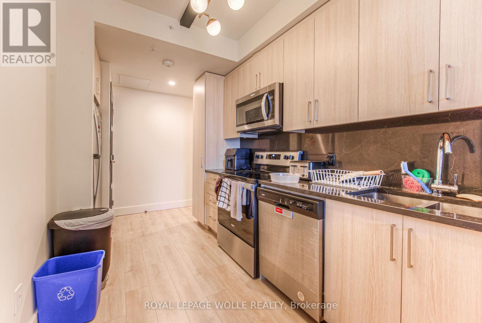 












1210 - 145 COLUMBIA STREET W

,
Waterloo,




Ontario
N2L0K7

