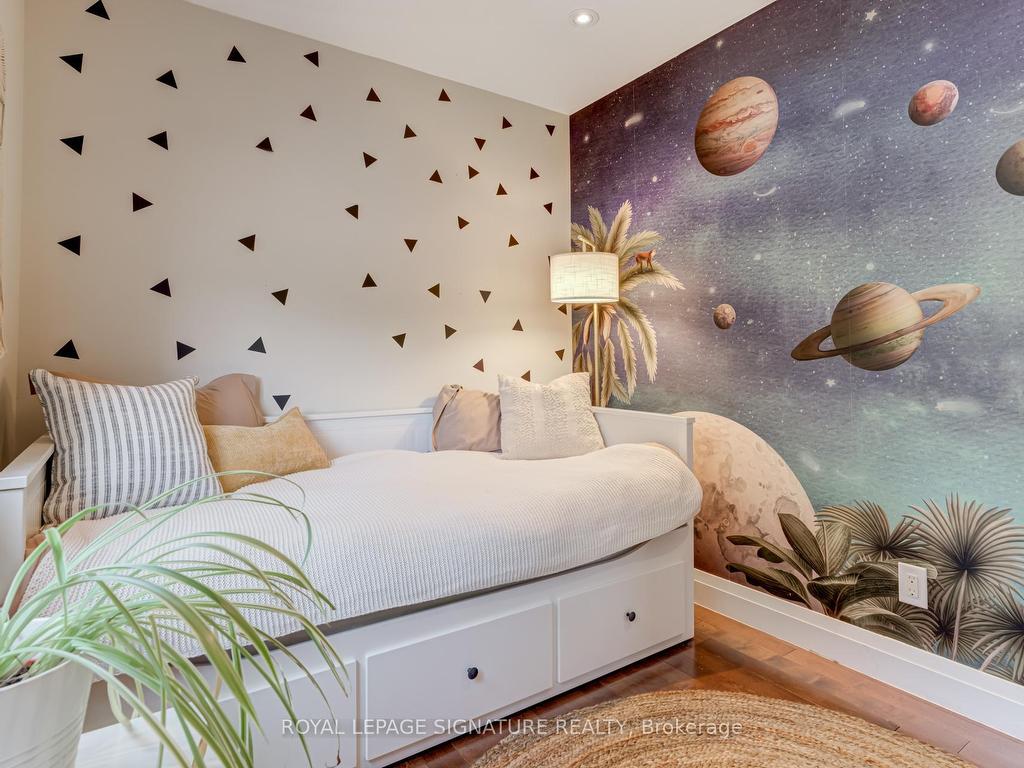 









1


Chiswick

Avenue,
Toronto,




ON
M6M 4T5

