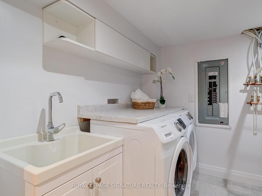 









1


Chiswick

Avenue,
Toronto,




ON
M6M 4T5

