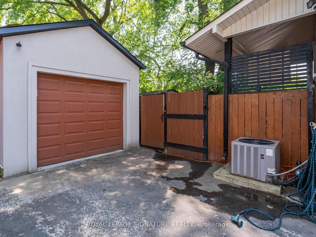 









1


Chiswick

Avenue,
Toronto,




ON
M6M 4T5

