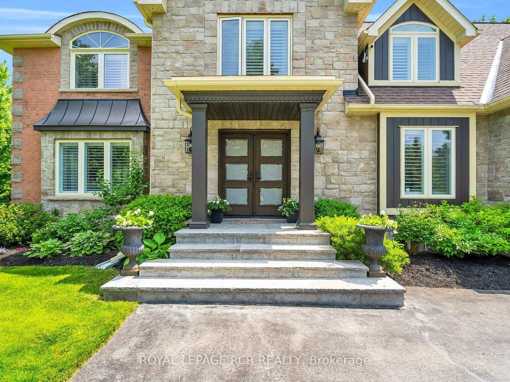 









6


Pineview

Road,
Mono,




ON
L9W 4A1

