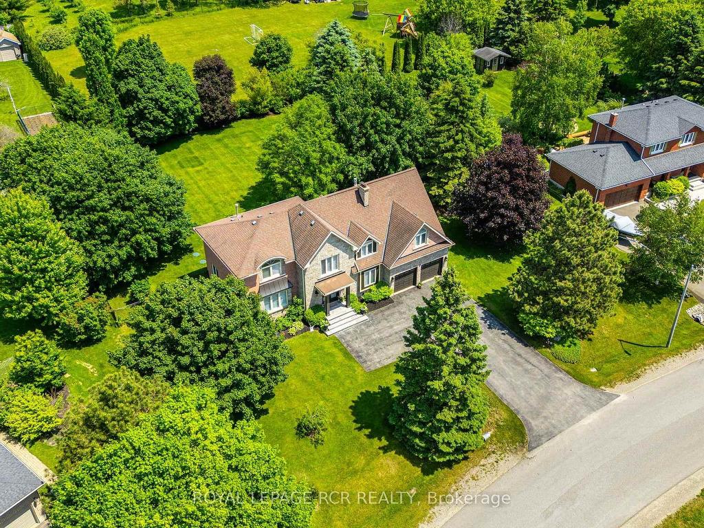 









6


Pineview

Road,
Mono,




ON
L9W 4A1

