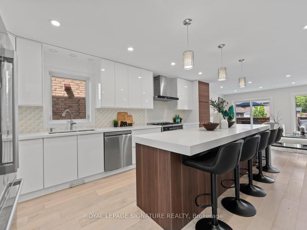 









72


Park

Street,
Toronto,




ON
M1N 2N8

