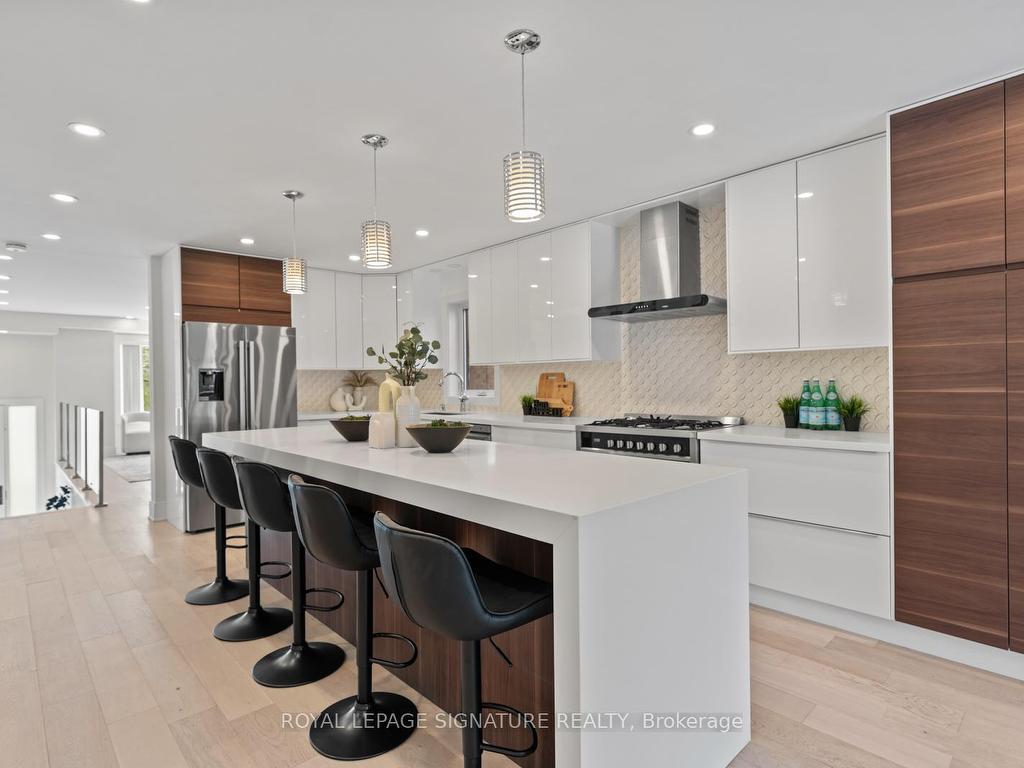 









72


Park

Street,
Toronto,




ON
M1N 2N8

