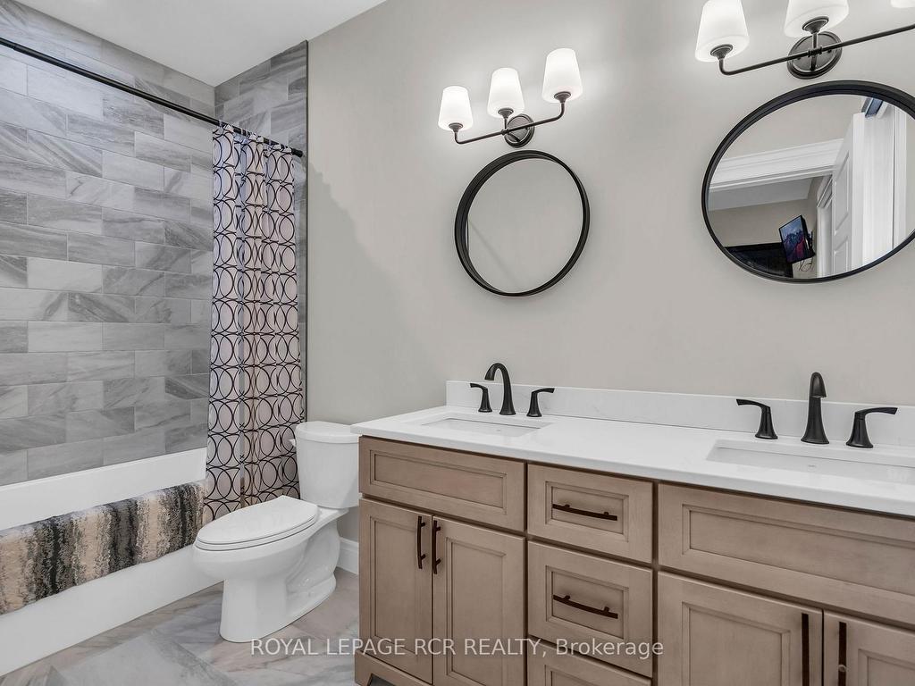 









2360


Honey Harbour

Road,
Georgian Bay,




ON
L0K 1S0

