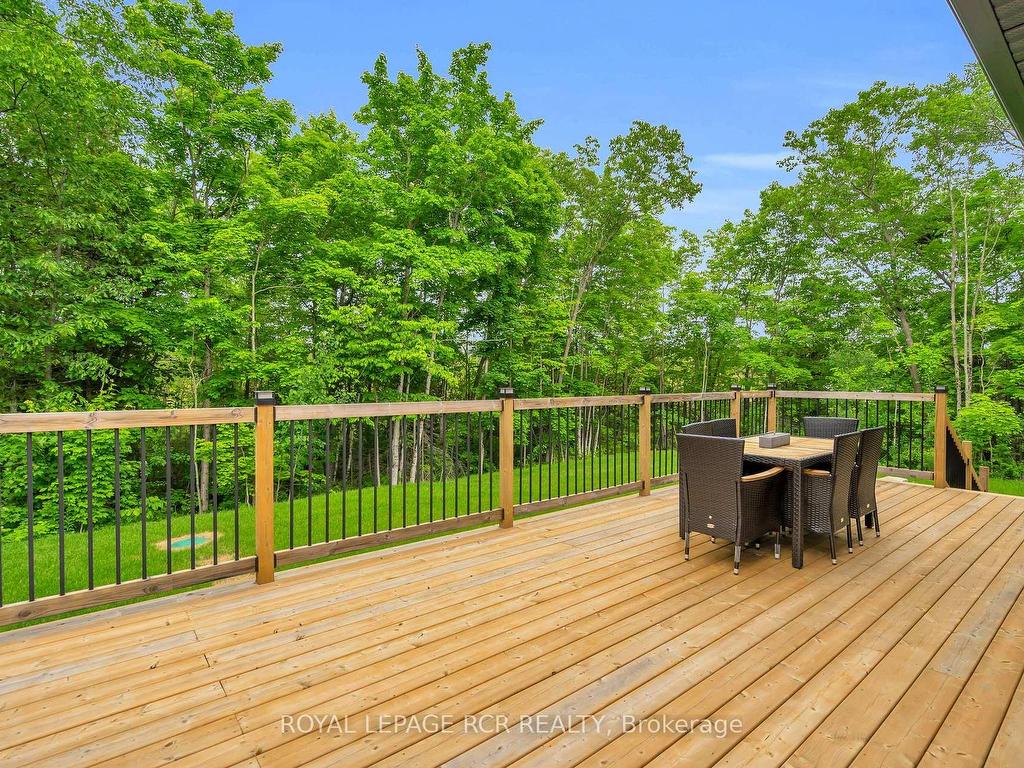 









2360


Honey Harbour

Road,
Georgian Bay,




ON
L0K 1S0

