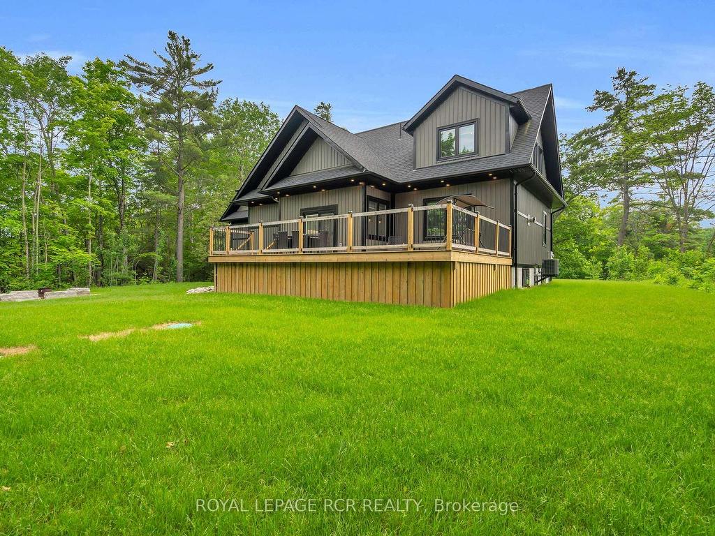 









2360


Honey Harbour

Road,
Georgian Bay,




ON
L0K 1S0

