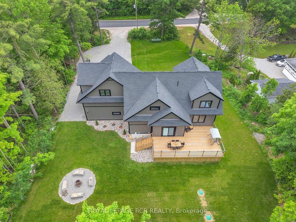 









2360


Honey Harbour

Road,
Georgian Bay,




ON
L0K 1S0


