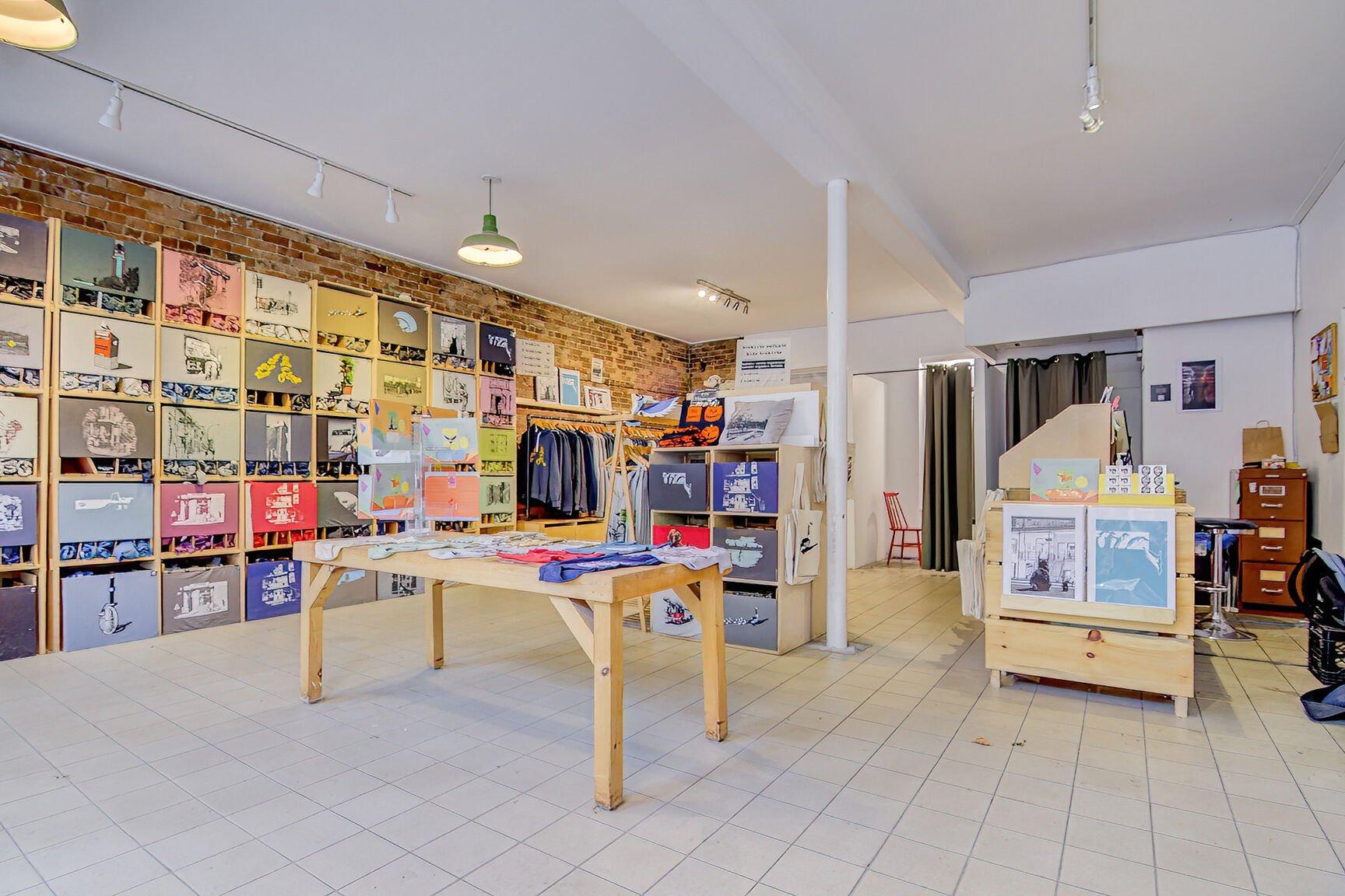 









207


Av. Fairmount O.

,
Montréal (Le Plateau-Mont-Royal),




QC
H2T2M8

