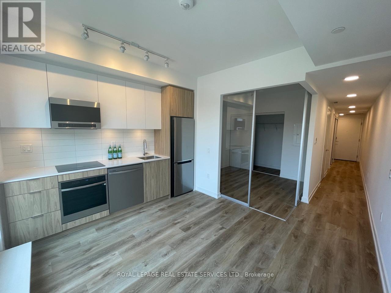 












316 - 6 CHARTWELL ROAD

,
Toronto,




Ontario
M8Z4E8


