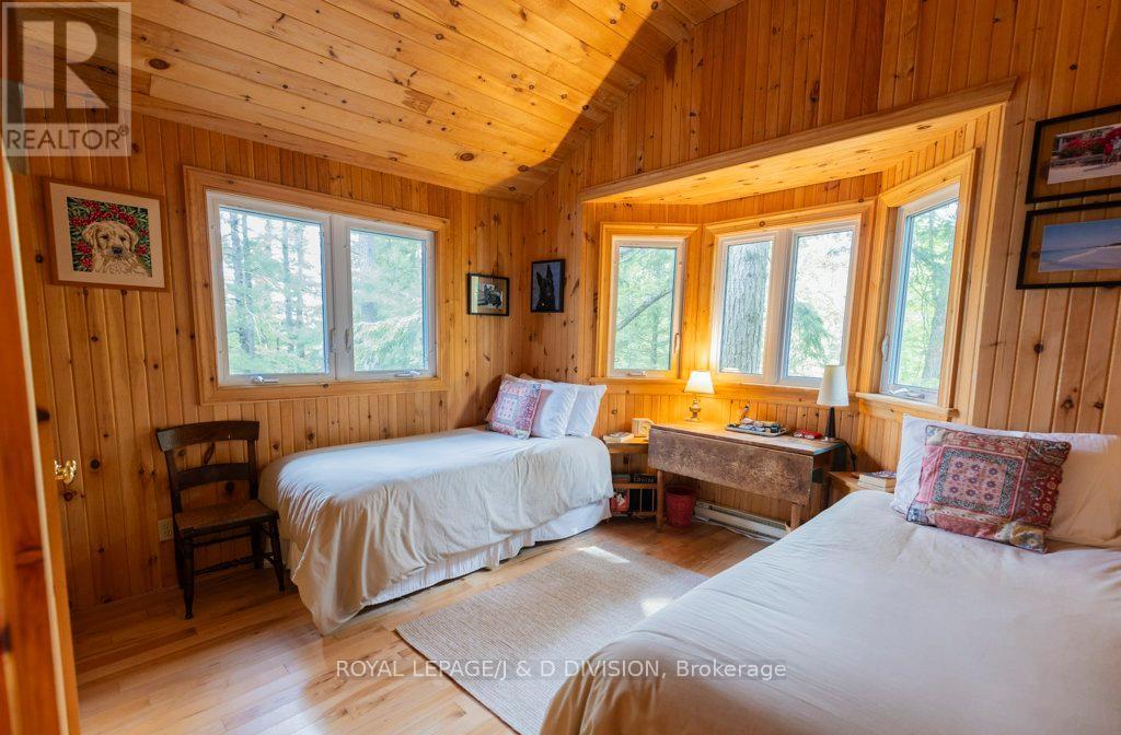 












410 ISLAND 10

,
Douro-Dummer,




Ontario
K0L2H0

