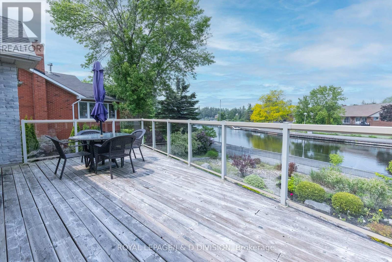 












9 VICTORIA AVENUE

,
Selwyn,




Ontario
K0L2H0


