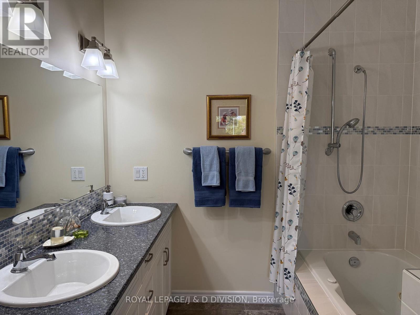 












9 VICTORIA AVENUE

,
Selwyn,




Ontario
K0L2H0

