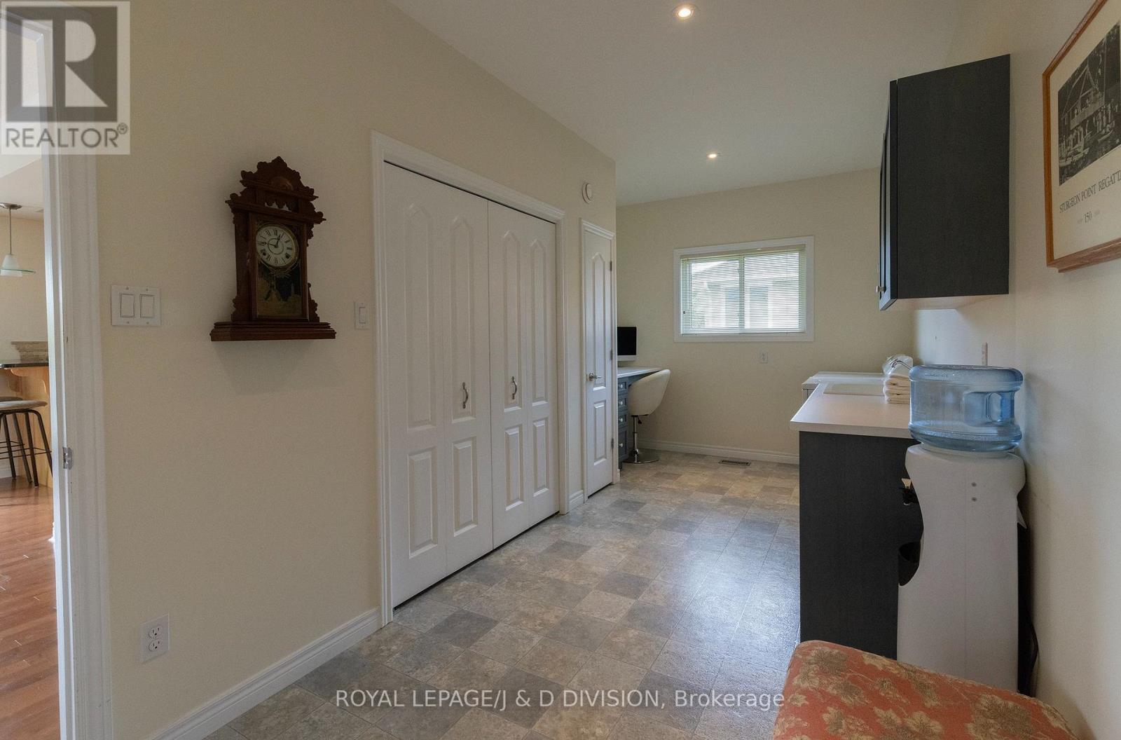 












9 VICTORIA AVENUE

,
Selwyn,




Ontario
K0L2H0

