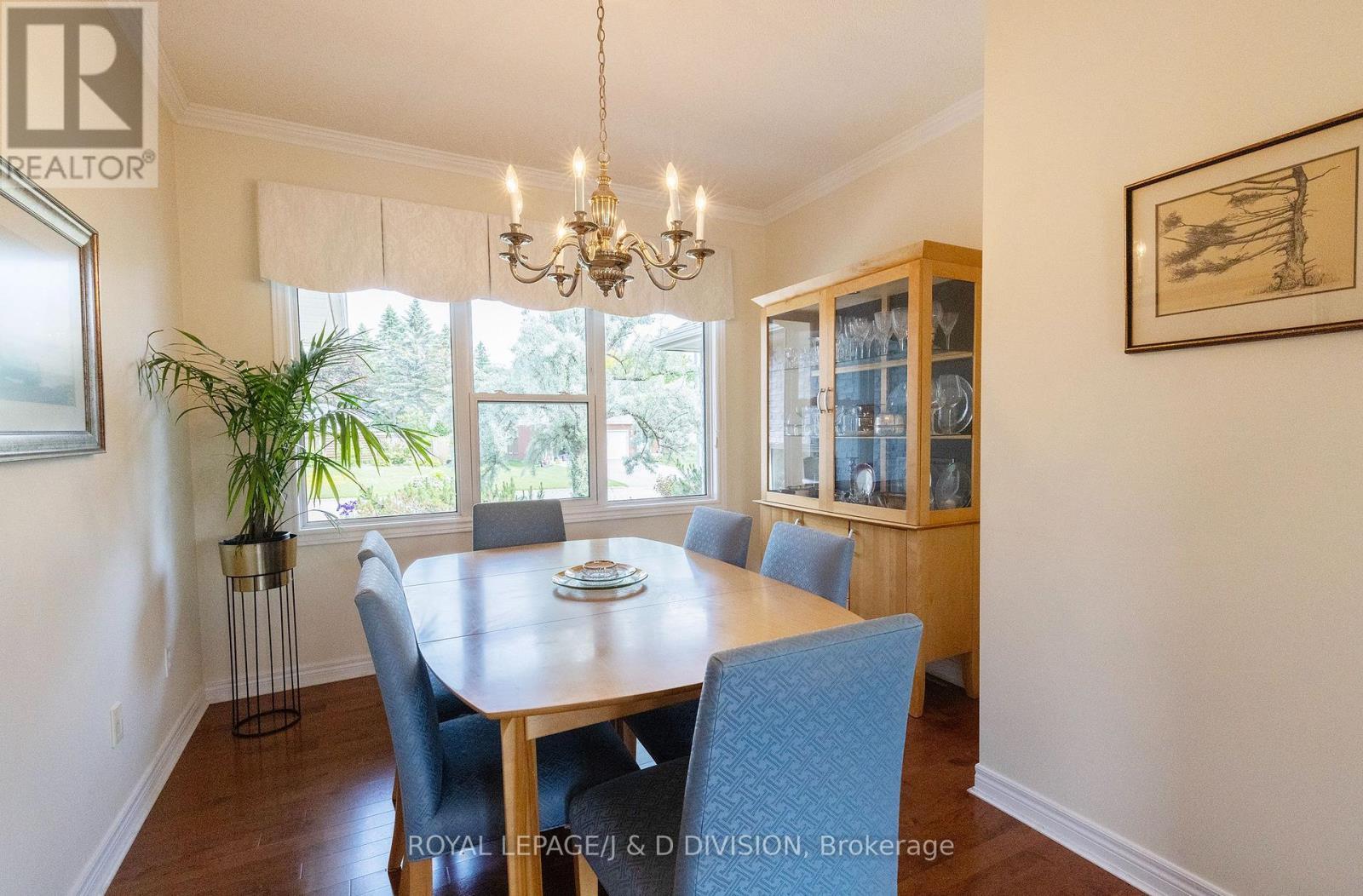 












9 VICTORIA AVENUE

,
Selwyn,




Ontario
K0L2H0

