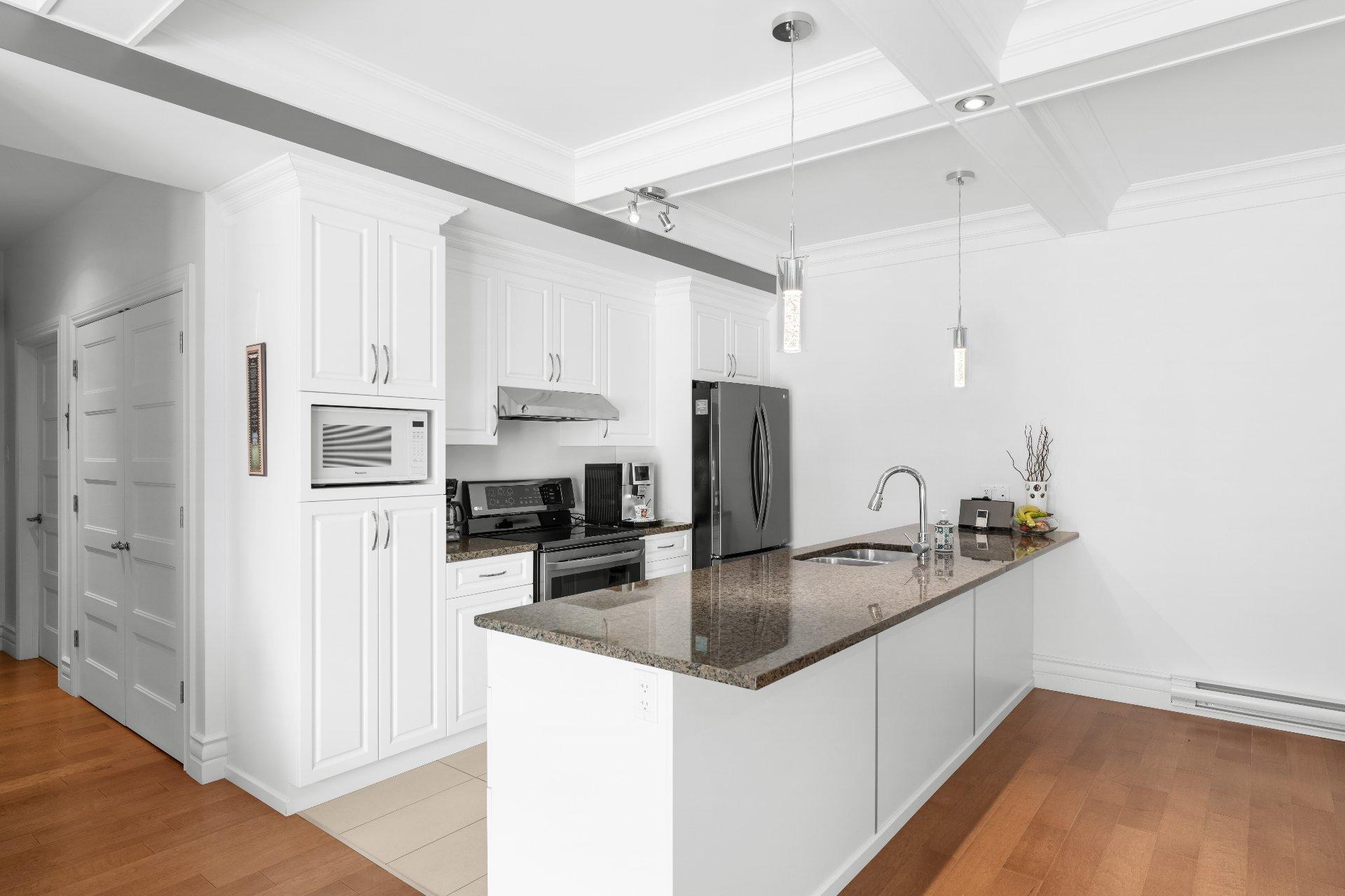 









1400


Rue Émile Zola

, 1002,
Sherbrooke (Les Nations),




QC
J1L0C4

