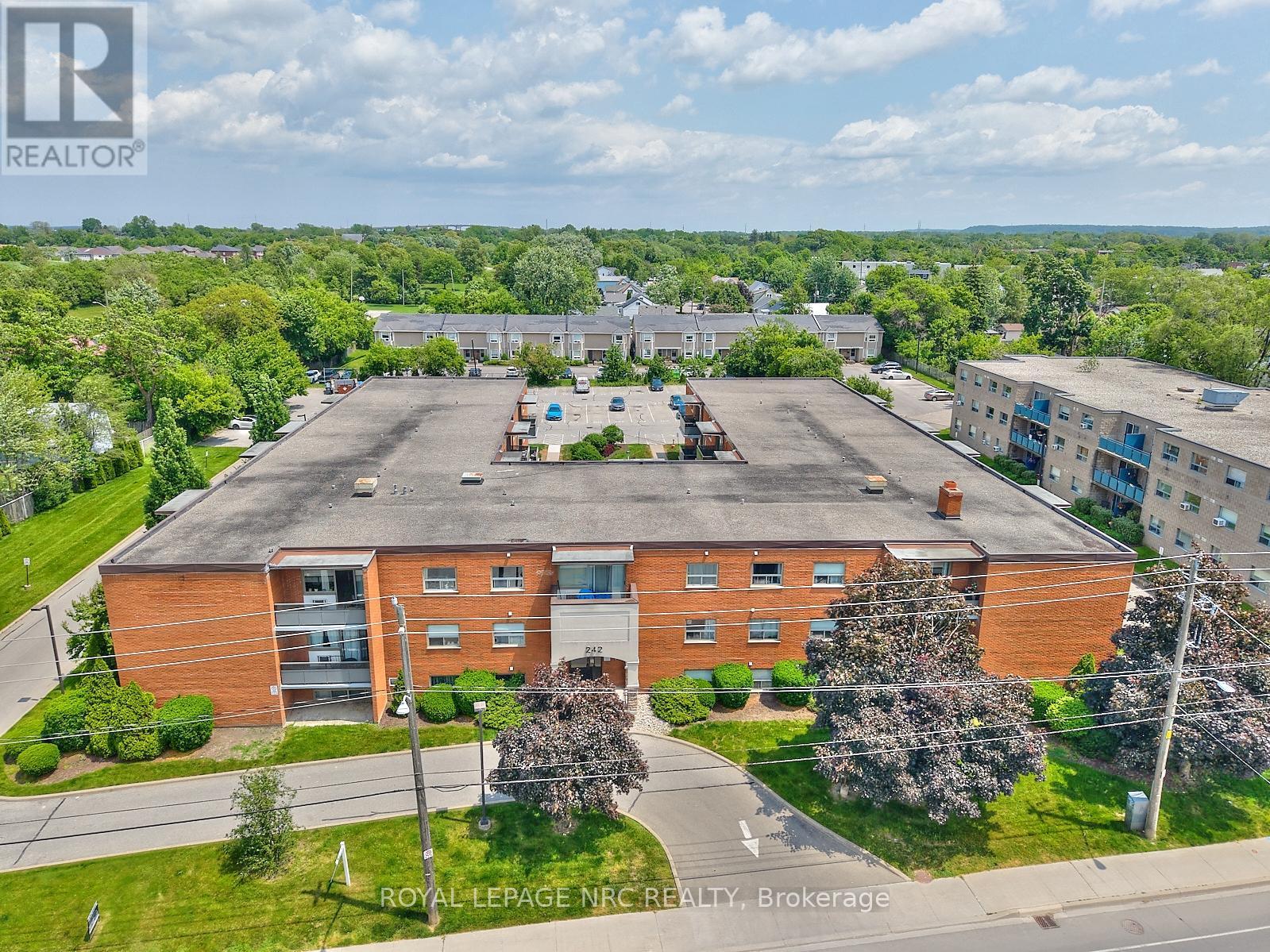 












111 - 242 OAKDALE AVENUE

,
St. Catharines (Oakdale),




Ontario
L2P3K5

