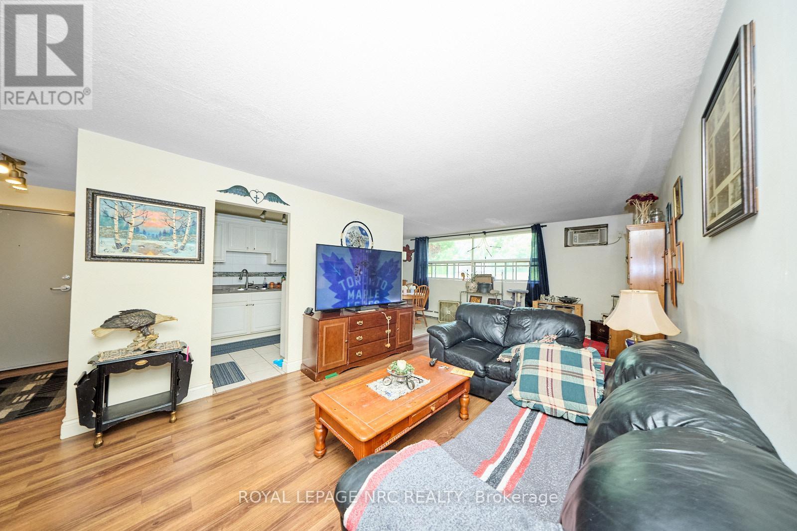 












111 - 242 OAKDALE AVENUE

,
St. Catharines (Oakdale),




Ontario
L2P3K5

