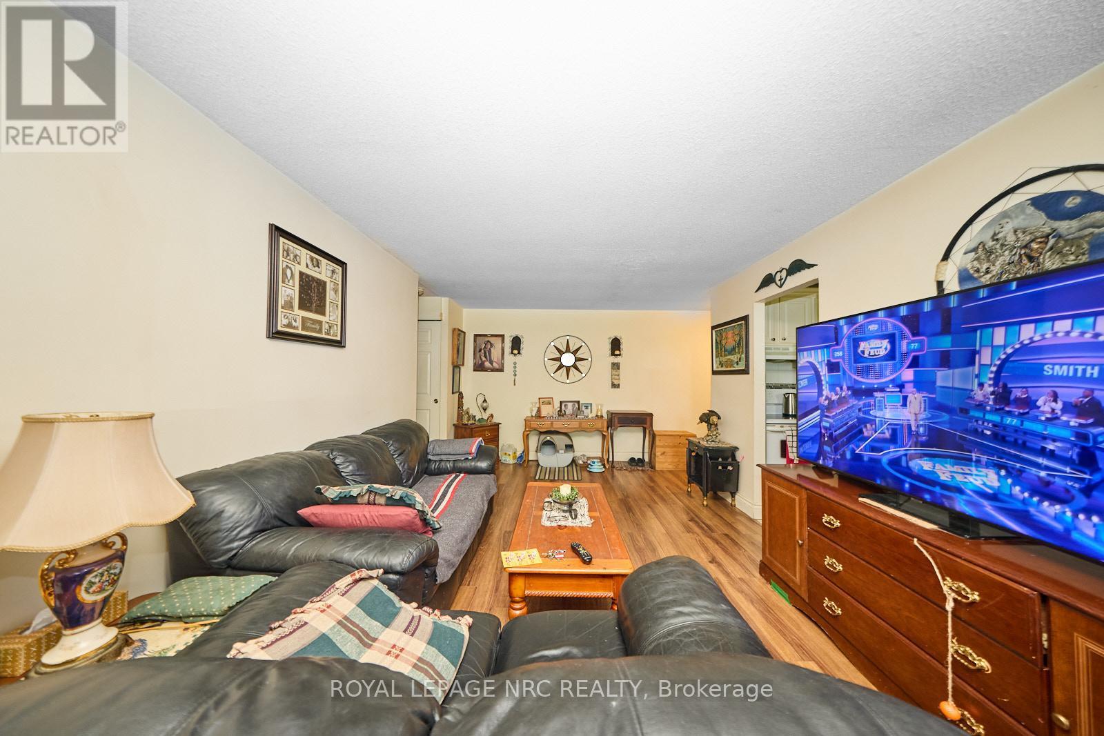 












111 - 242 OAKDALE AVENUE

,
St. Catharines (Oakdale),




Ontario
L2P3K5

