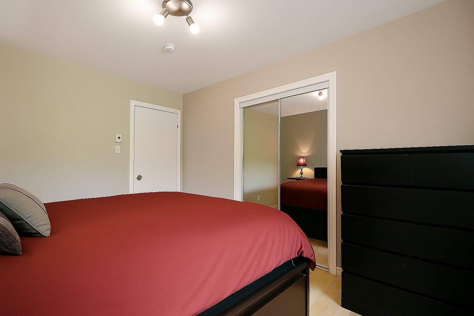 









274


Rue Montcalm

,
Saint-Colomban,




QC
J7K1A1

