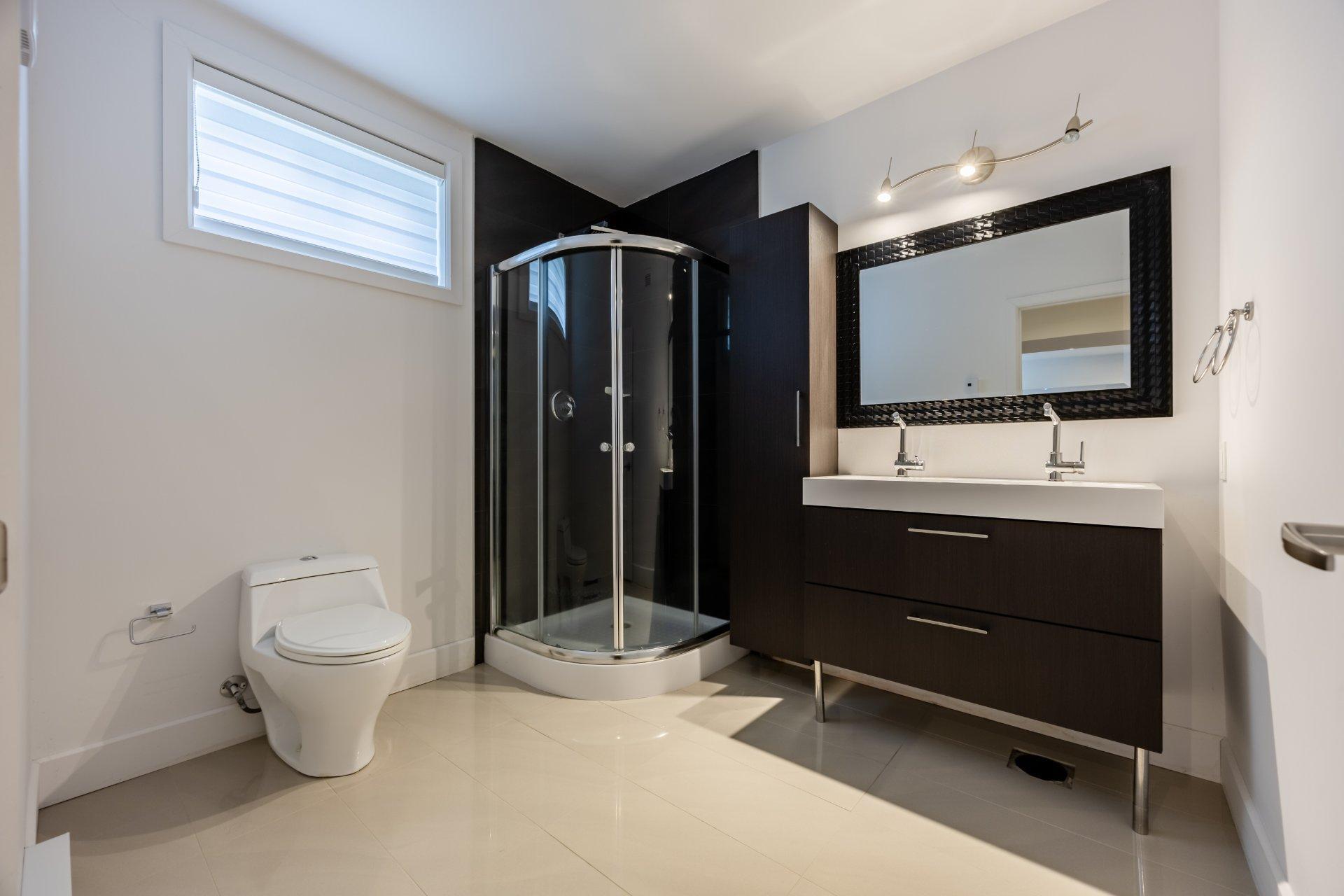 









3640


Rue Orléans

,
Brossard,




QC
J4Y2L9

