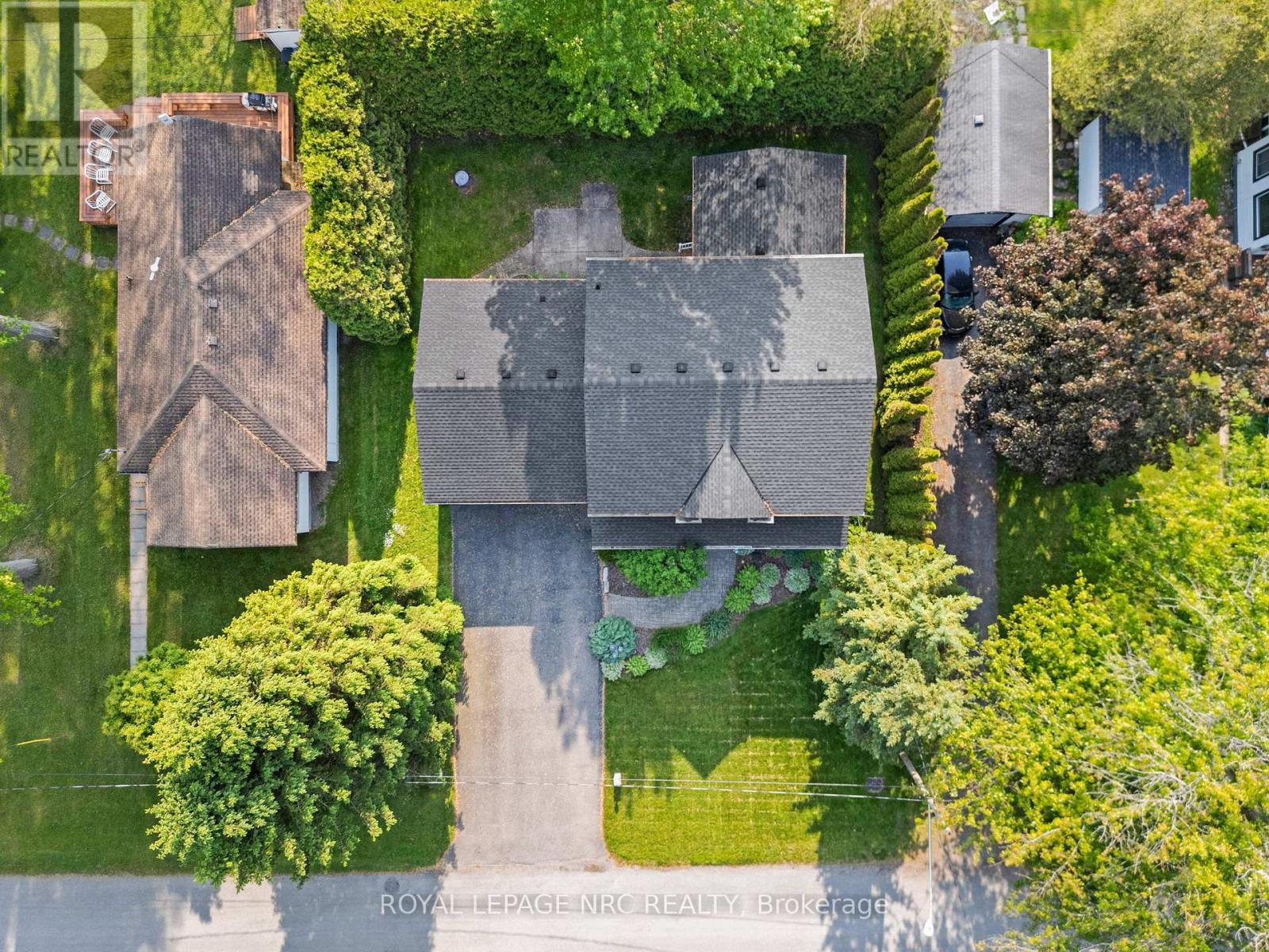 












331 CHERRYHILL BOULEVARD S

,
Fort Erie (Crystal Beach),




Ontario
L0S1B0

