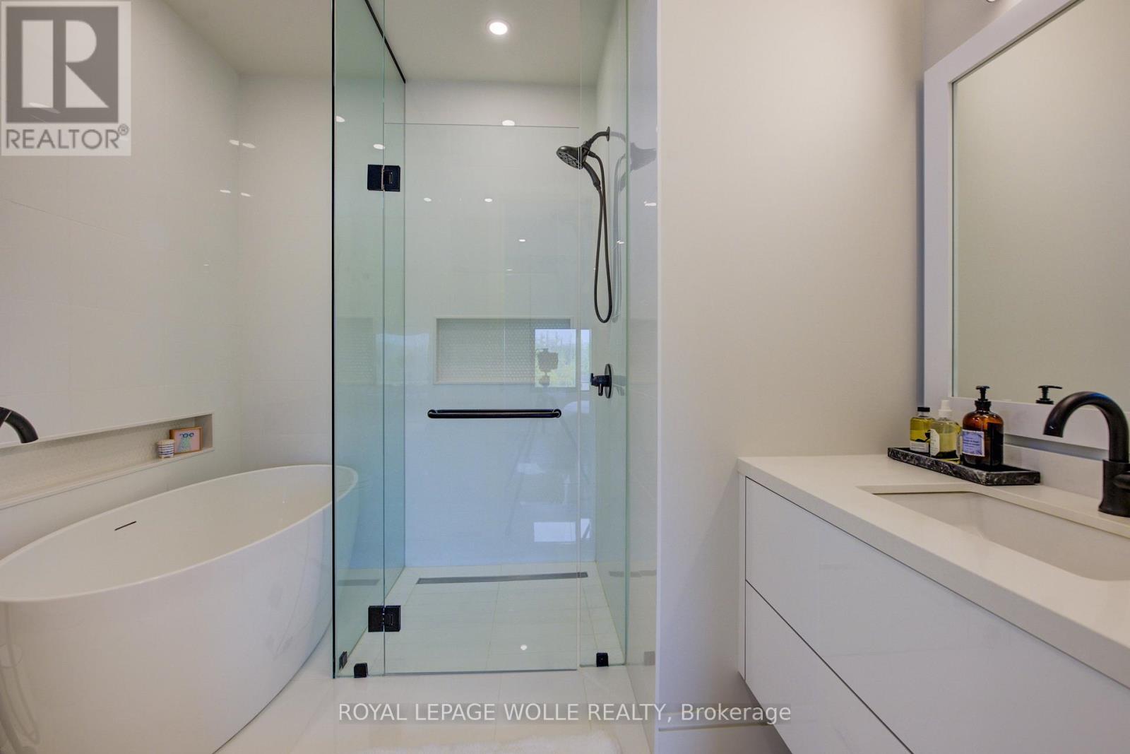 












1826 MOSER YOUNG ROAD

,
Wellesley,




Ontario
N0B2T0

