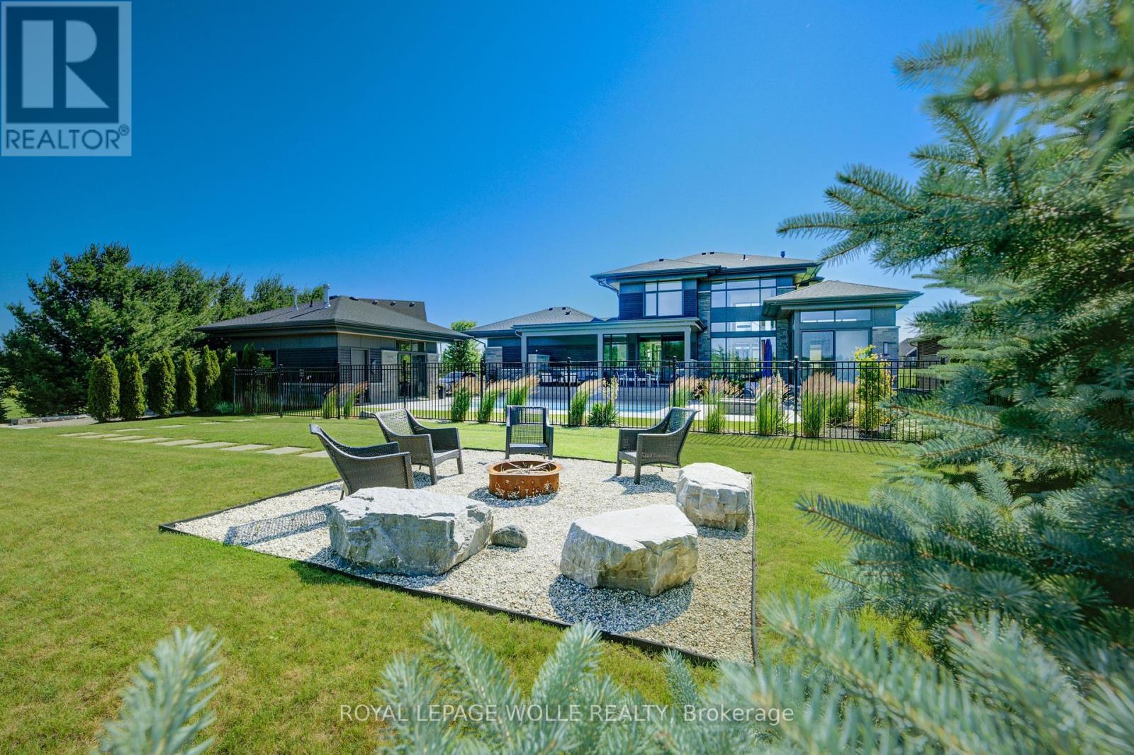 












1826 MOSER YOUNG ROAD

,
Wellesley,




Ontario
N0B2T0

