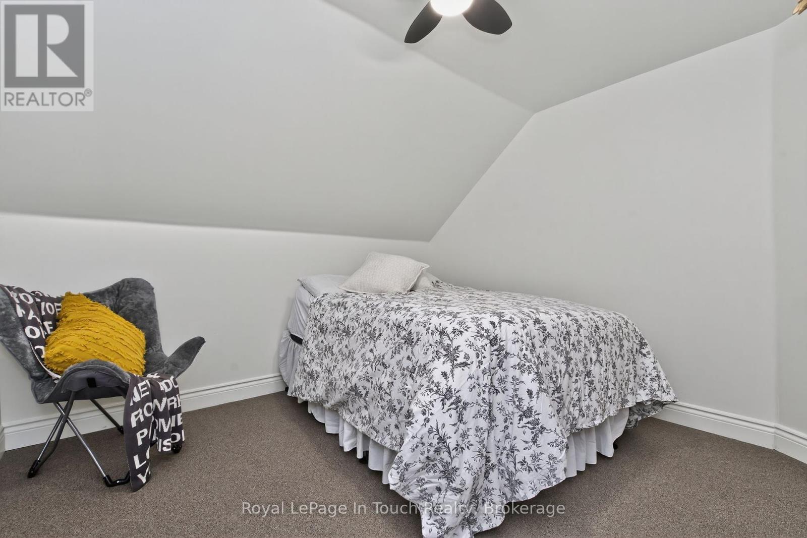 












330 THIRD STREET

,
Midland,




Ontario
L4R3S7


