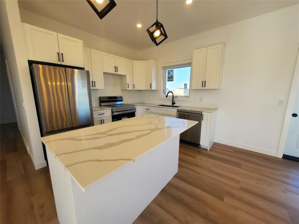 












83 Harry Waytiuk Drive

,
East Selkirk,




Manitoba
R0E0M0

