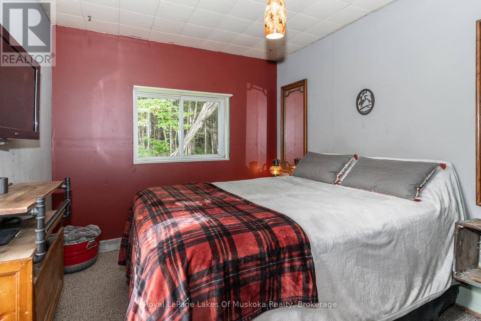 












32 OLD RAINY LAKE ROAD

,
McMurrich/Monteith (Sprucedale),




Ontario
P0A1Y0

