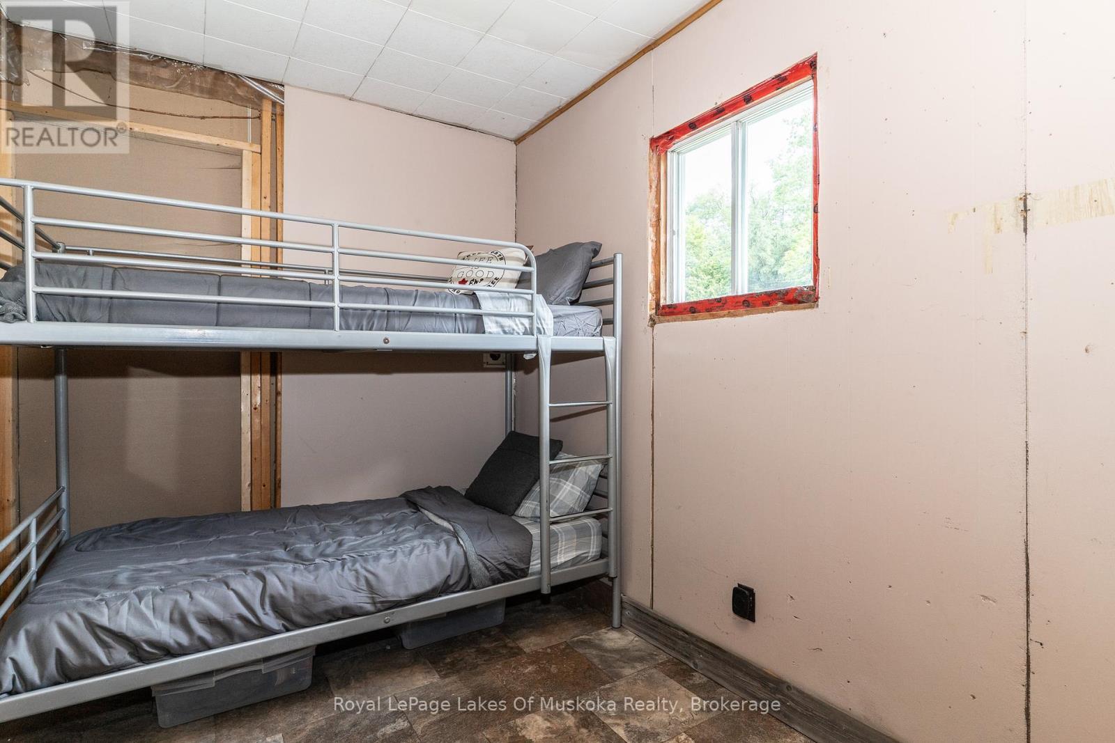 












32 OLD RAINY LAKE ROAD

,
McMurrich/Monteith (Sprucedale),




Ontario
P0A1Y0

